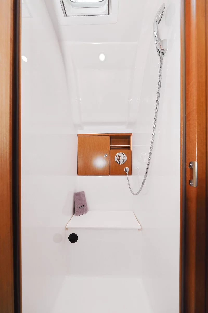 Bavaria Cruiser 51 (Silence one)  - 11
