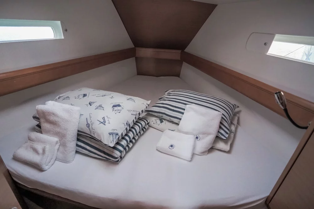 Sun Odyssey - DOUBLE CABIN (Sailing school - double cabin)  - 4