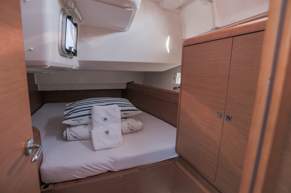 Photo #5 - Sun Odyssey - DOUBLE CABIN (Sailing school - double cabin) in Trogir - 33356