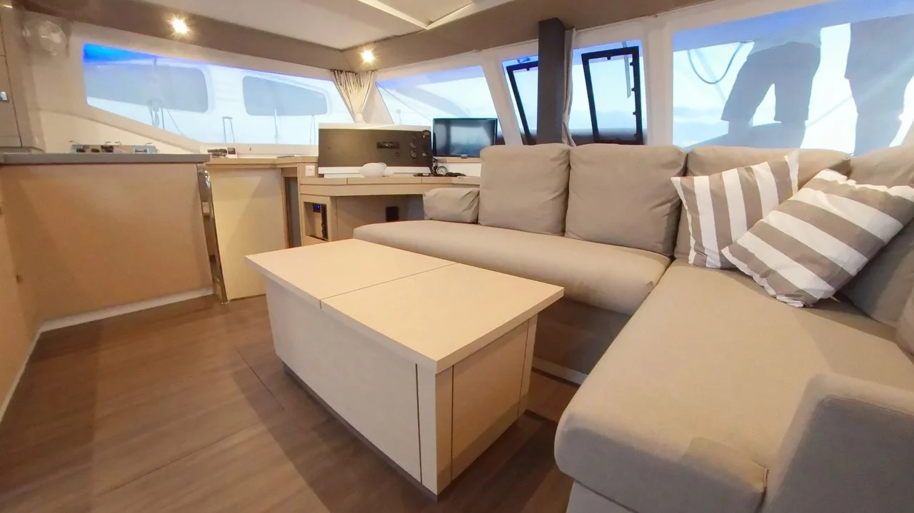Fountaine Pajot Lucia 40 - 4 cab. (E-Varka)  - 6