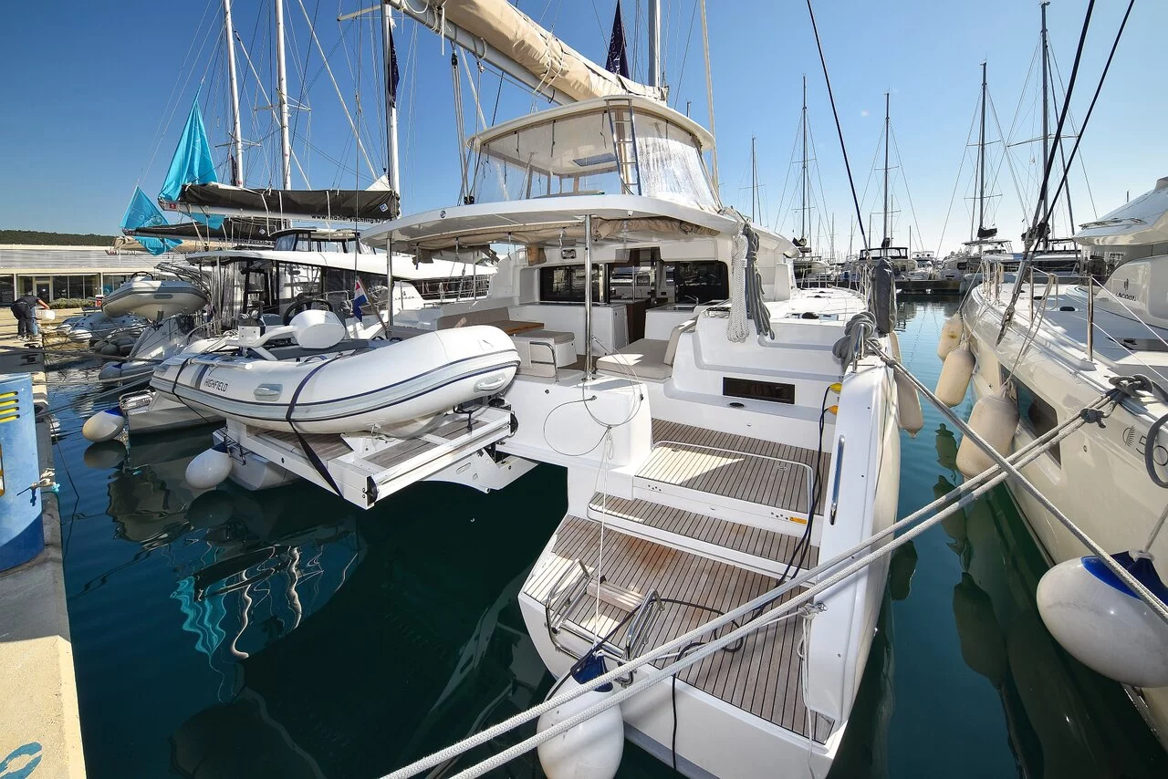 Lagoon 46 - 4 + 2 cab. (Majestic)  - 2
