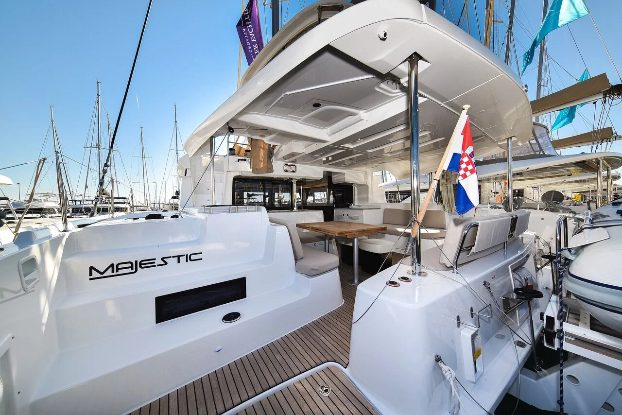 Lagoon 46 - 4 + 2 cab. (Majestic)  - 10