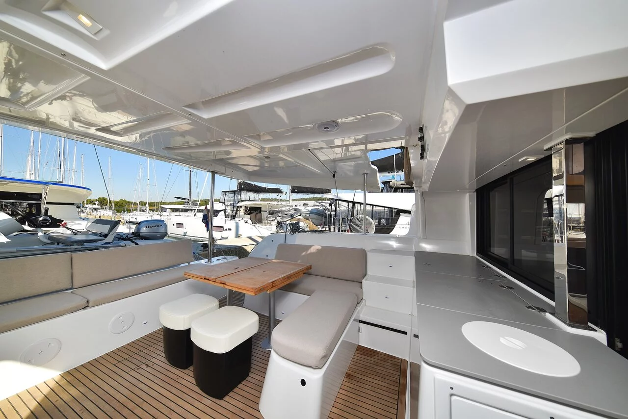 Lagoon 46 - 4 + 2 cab. (Majestic)  - 13