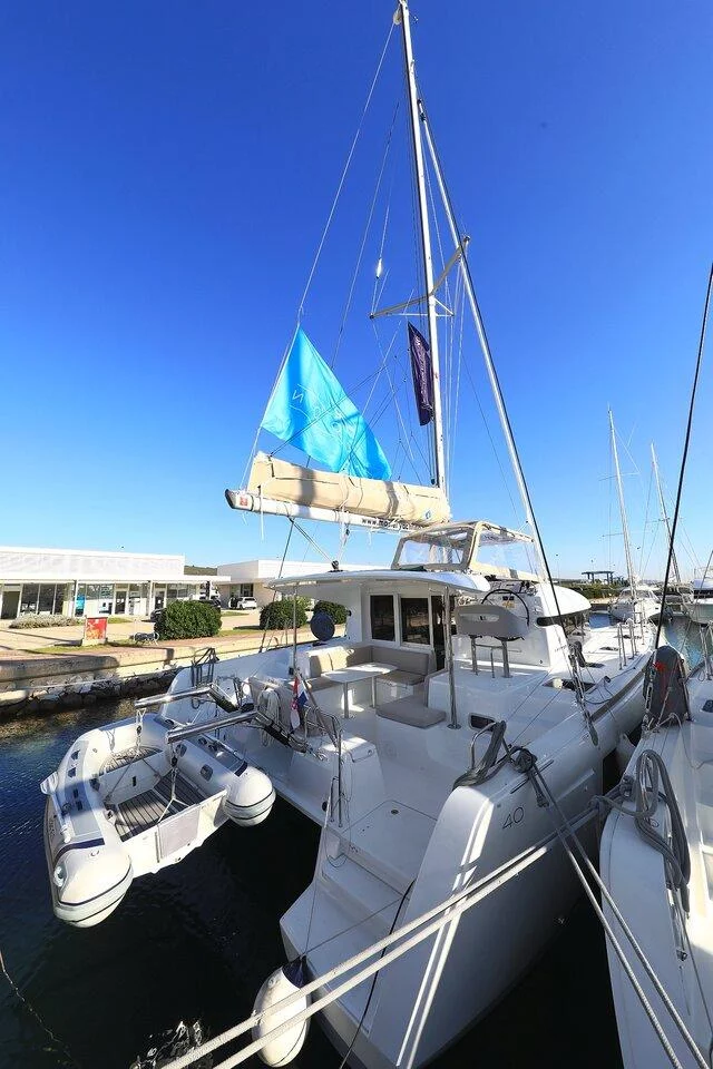 Lagoon 40 - 4 + 2 cab (Gimme Kiss)  - 3