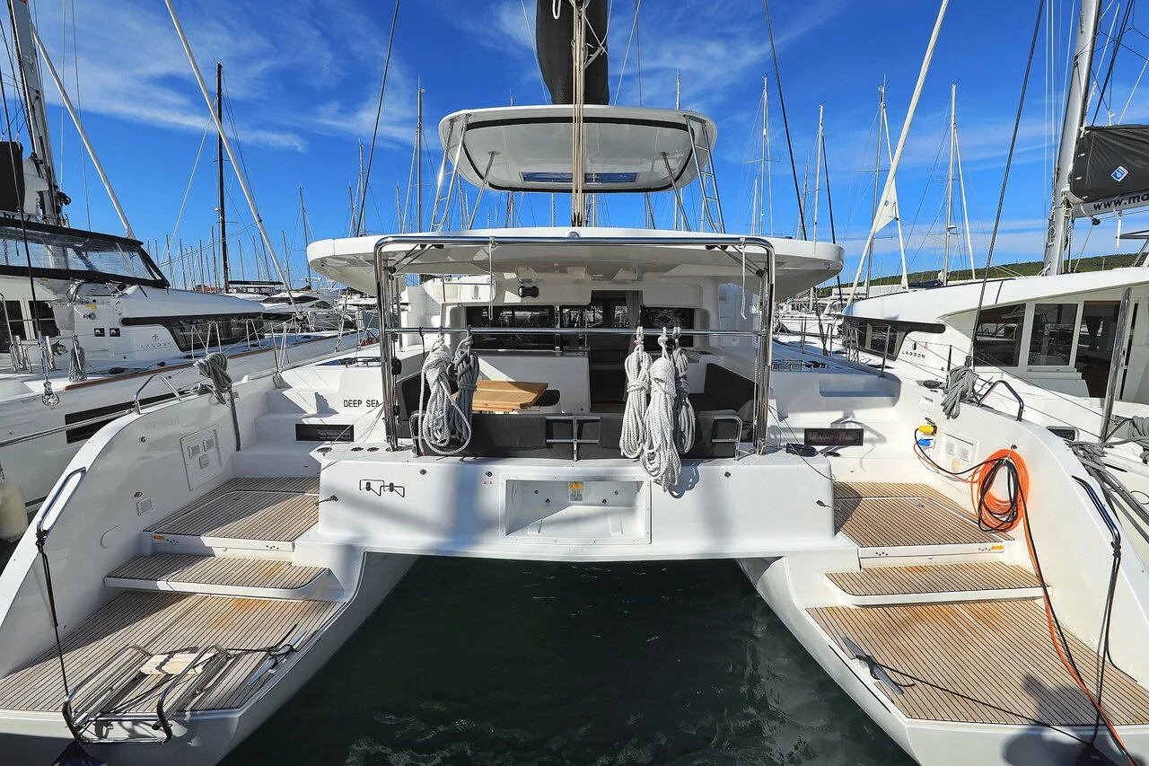 Lagoon 46 - 4 + 2 cab. (Deepsea)  - 0