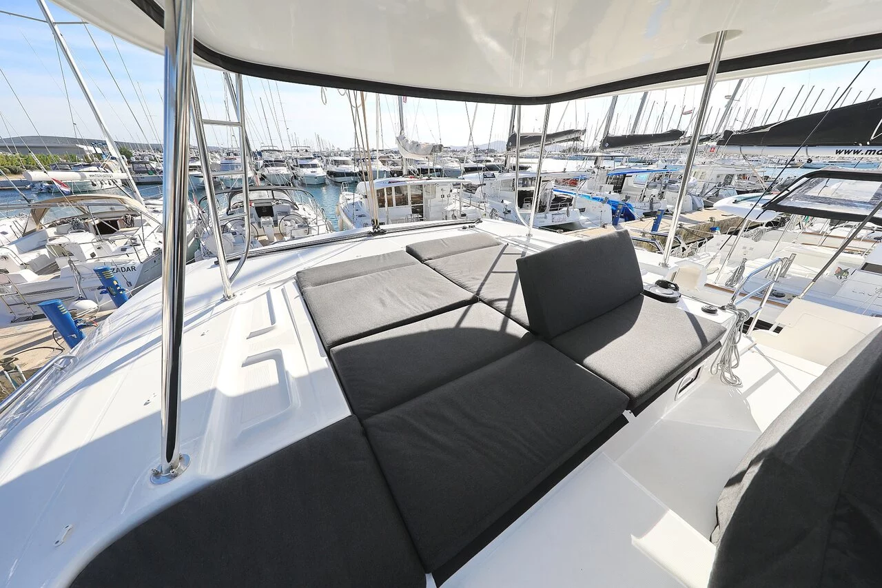 Lagoon 46 - 4 + 2 cab. (Deepsea)  - 11