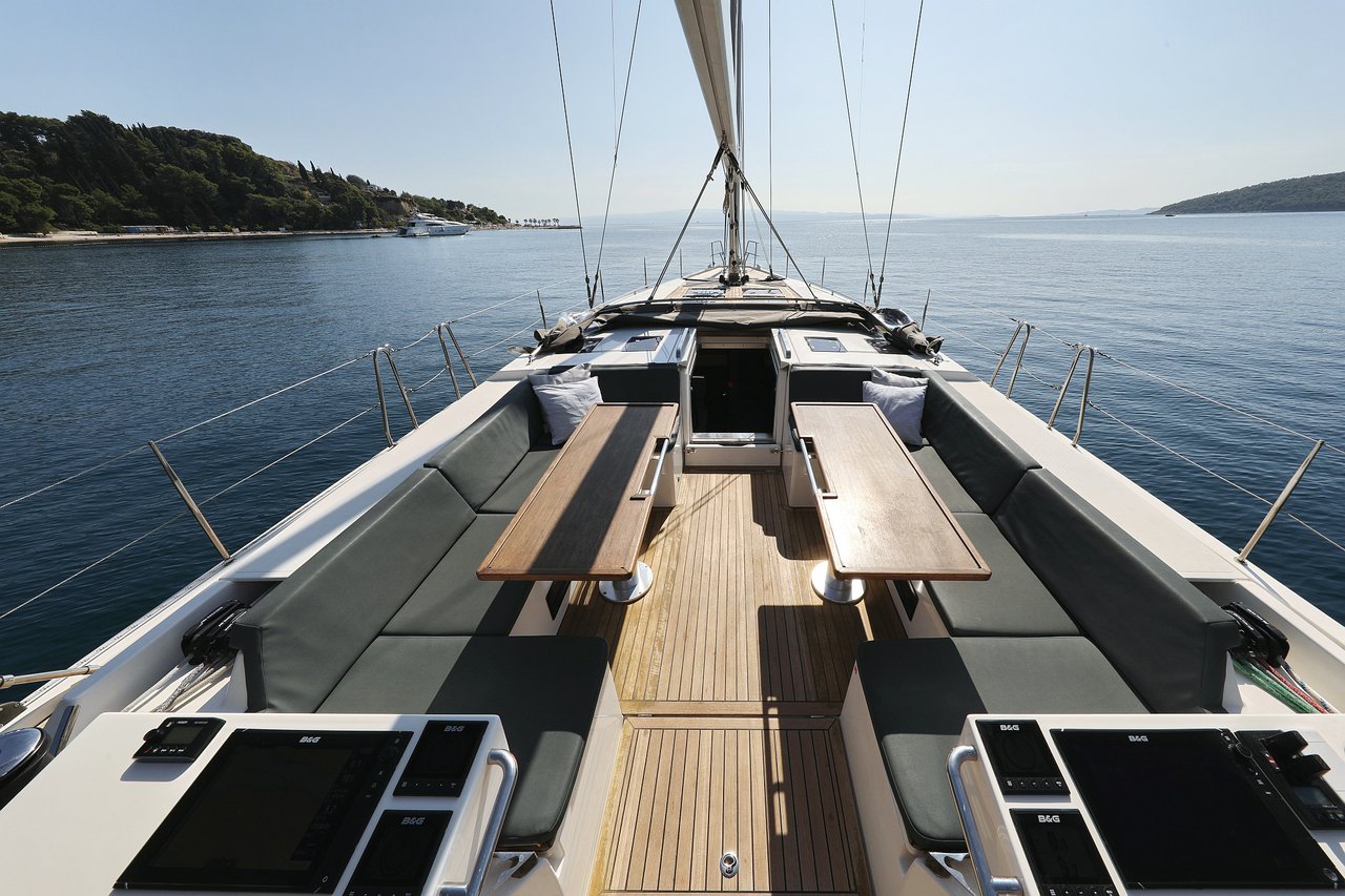 Photo #4 - Bavaria C57 - 3 + 1 cab. (BE Luxe) in Split - 33487