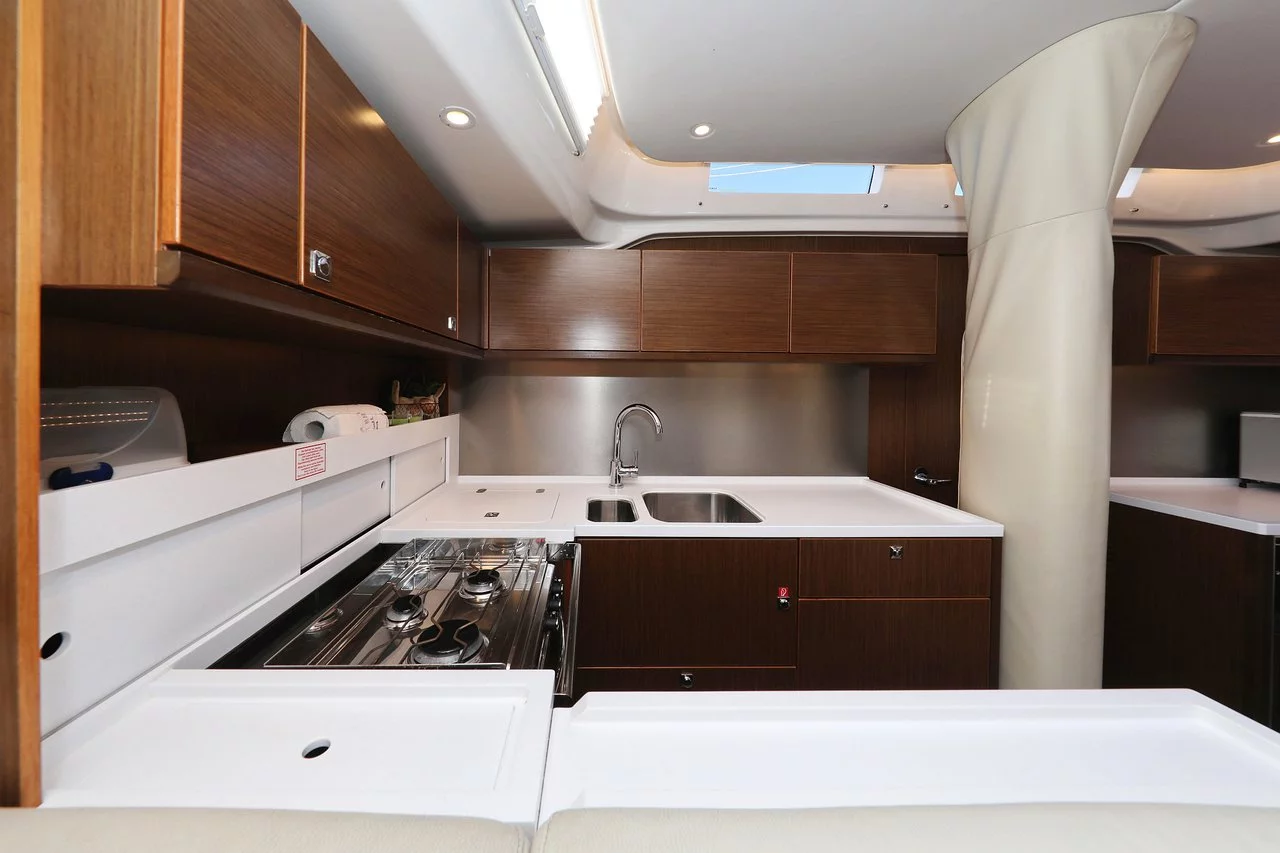 Bavaria C57 - 3 + 1 cab. (BE Luxe)  - 9