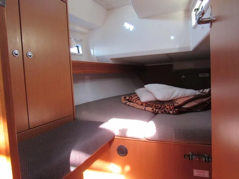 Bavaria Cruiser 40 (Orca)  - 12