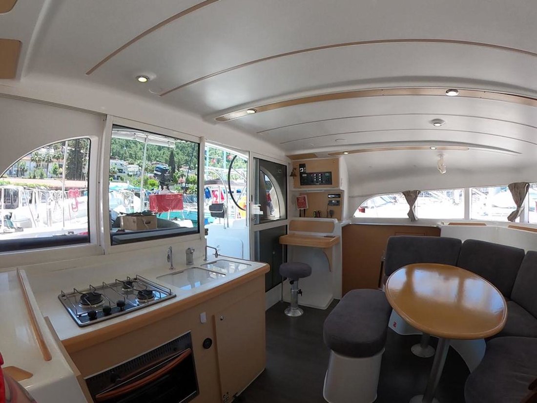 Photo #7 - Lagoon 380 - 4 + 2 cab. (Suncity 1) in Fethiye - 33711
