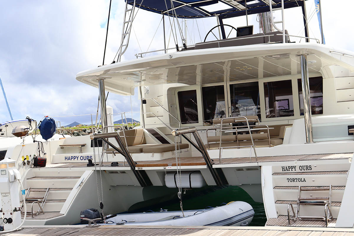 Photo #3 - Lagoon 52 F - 5 + 2 cab. (Happy Ours) en Nanny Cay - 33774