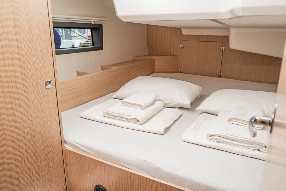 Bavaria C42 (Aruna)  - 17