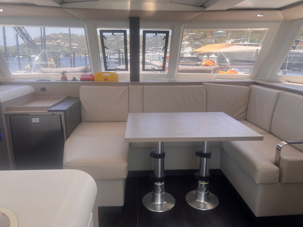 Photo #3 - Fountaine Pajot Isla 40 - 4 + 1 cab. (QUARDA JEEPI) en Parham Town - 33814