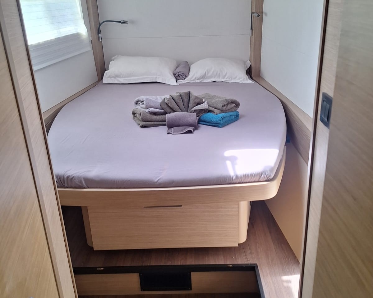Lagoon 46 - 4 + 2 cab. — photo 7