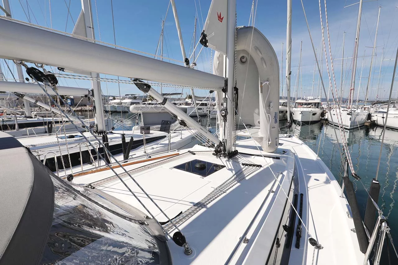 Bavaria C42 Style (Leya)  - 4