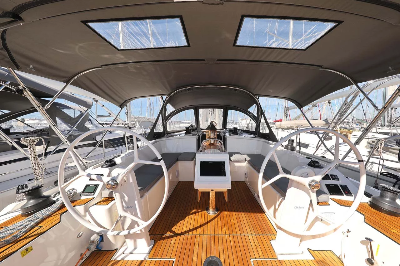 Bavaria C42 Style (Leya)  - 8