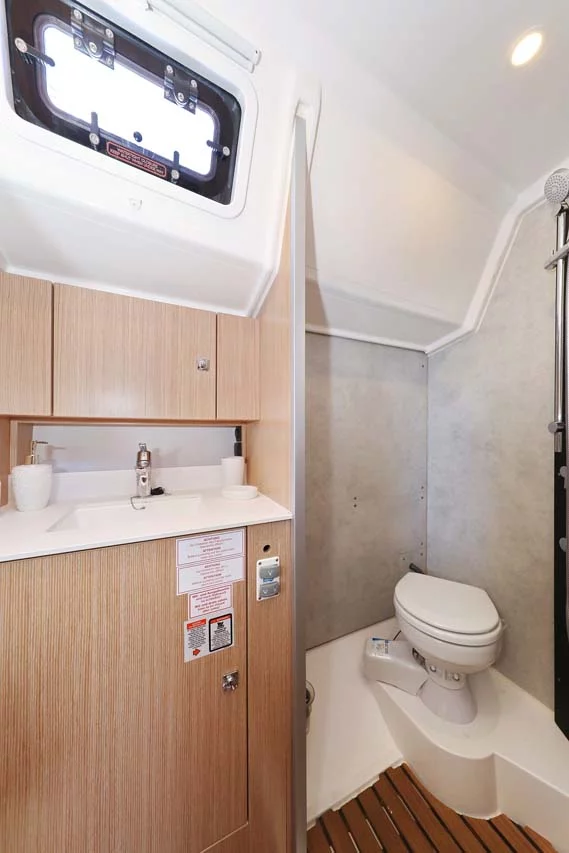 Bavaria C42 Style (Leya)  - 27
