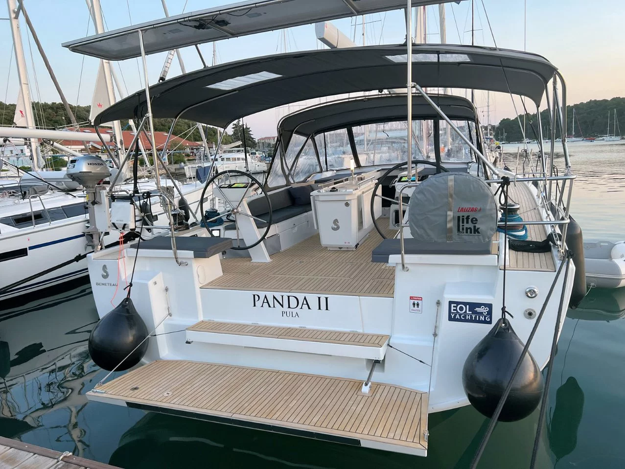 Oceanis 51.1 (Panda II)  - 7