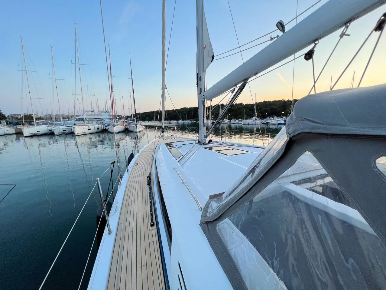 Oceanis 51.1 (Panda II)  - 18
