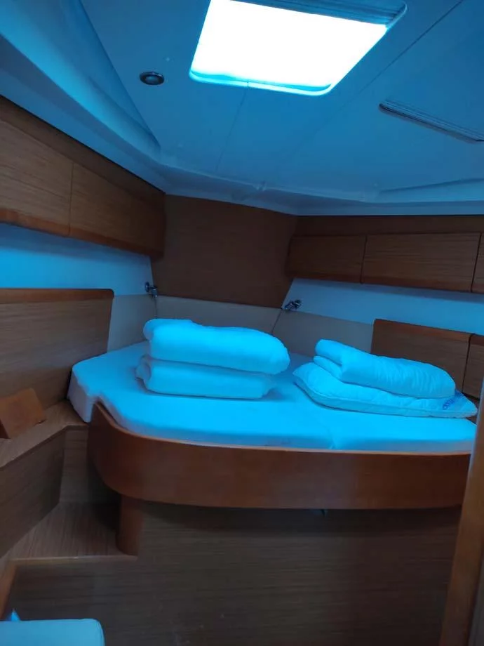 Sun Odyssey 44i - 3 cab. (Miss Elli)  - 10