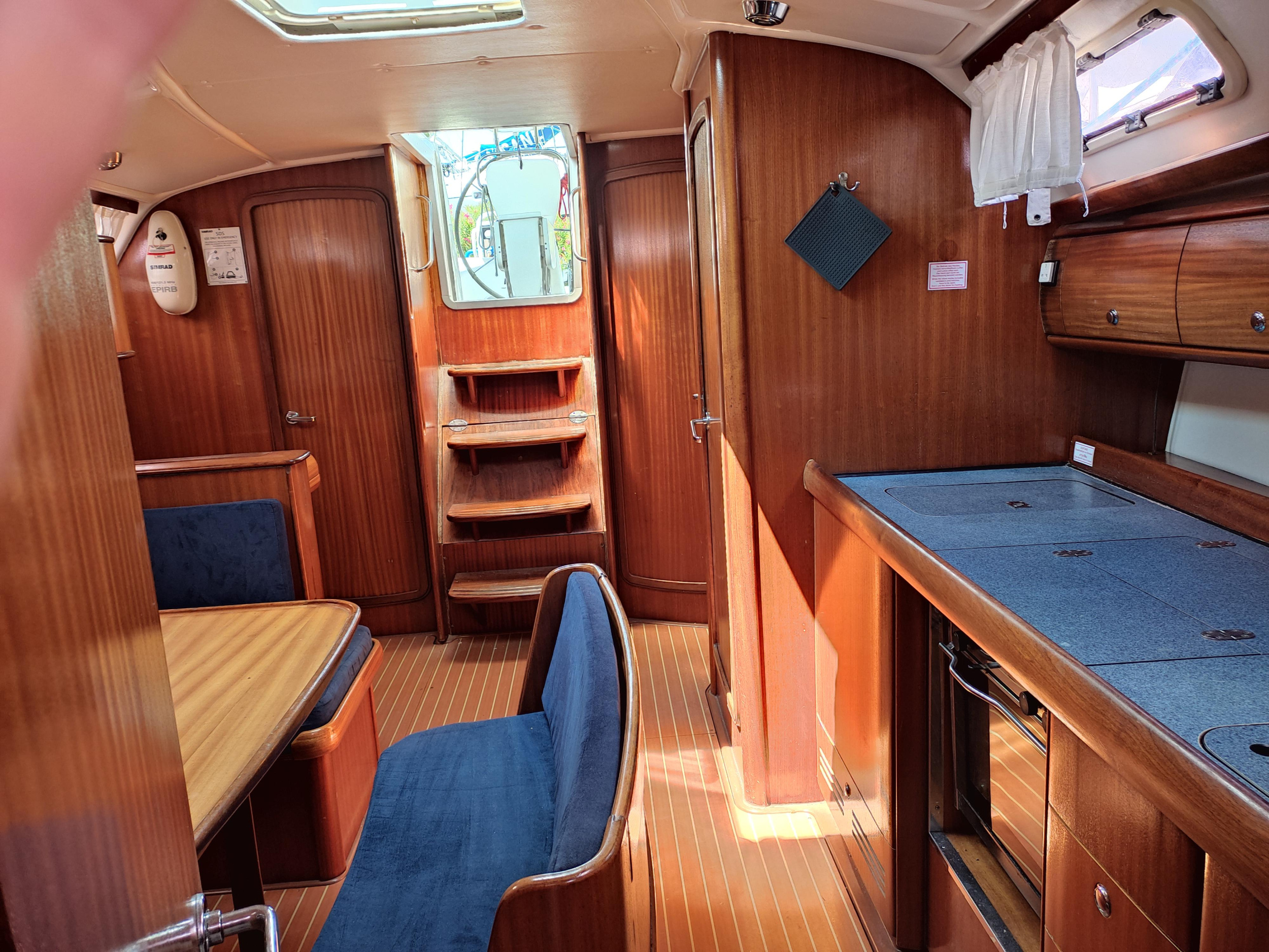 Photo #5 - Bavaria 41 (Dorothea) in Corfu - 33867