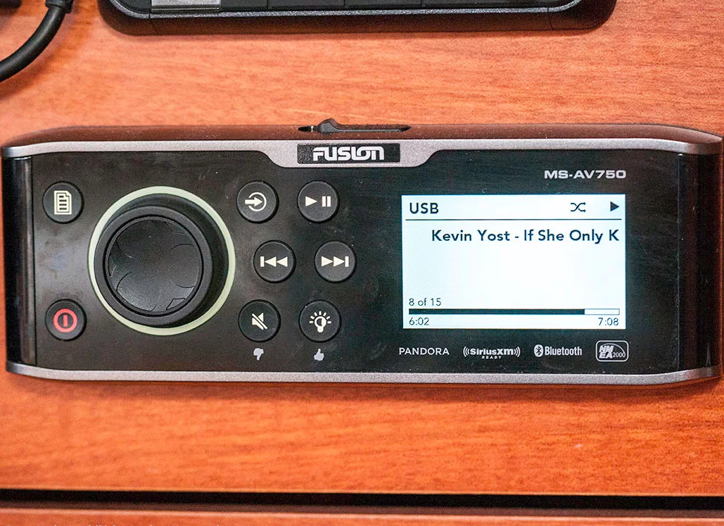 Dufour Exclusive 56 - 4 + 1 cab. (Kazka)  - 25