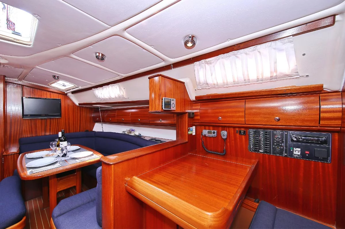 Bavaria 38 (Carry on)  - 8