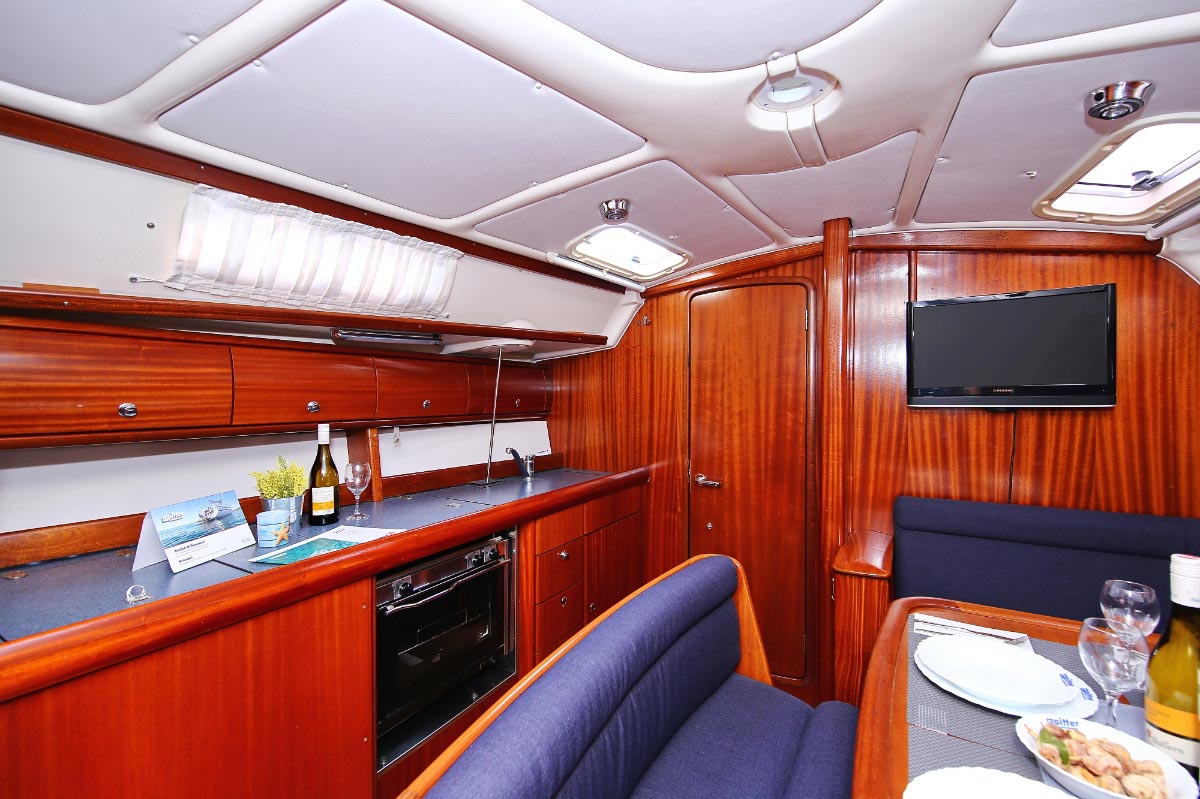 Photo #12 - Bavaria 38 (Carry on) in Pula - 33891