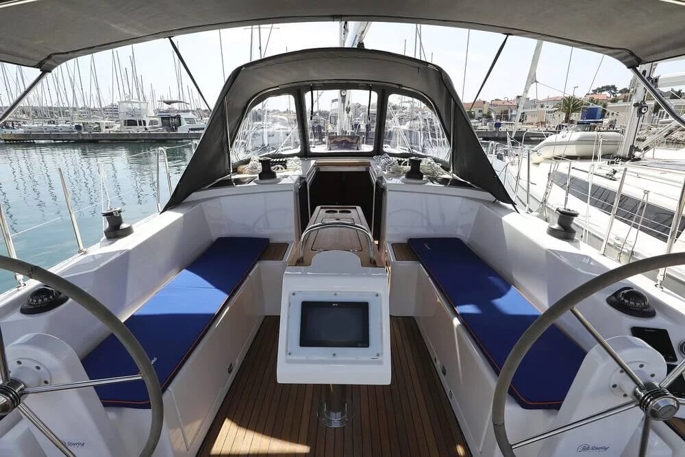 Bavaria C38 (Blue Note)  - 2