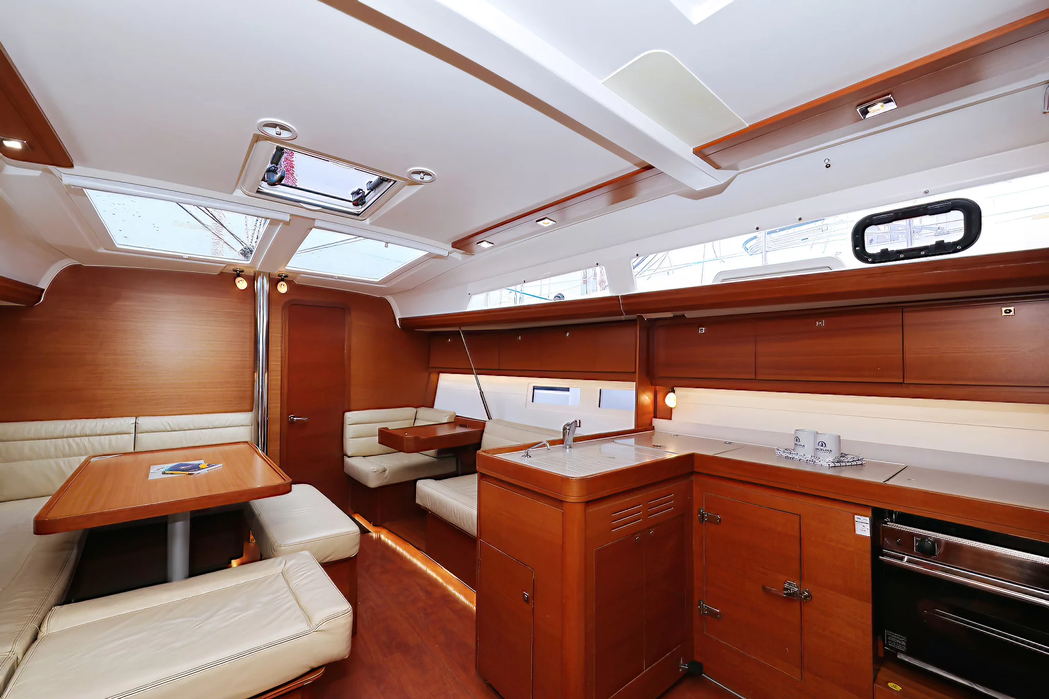 Dufour 412 GL (Fun 4 Friends)  - 19