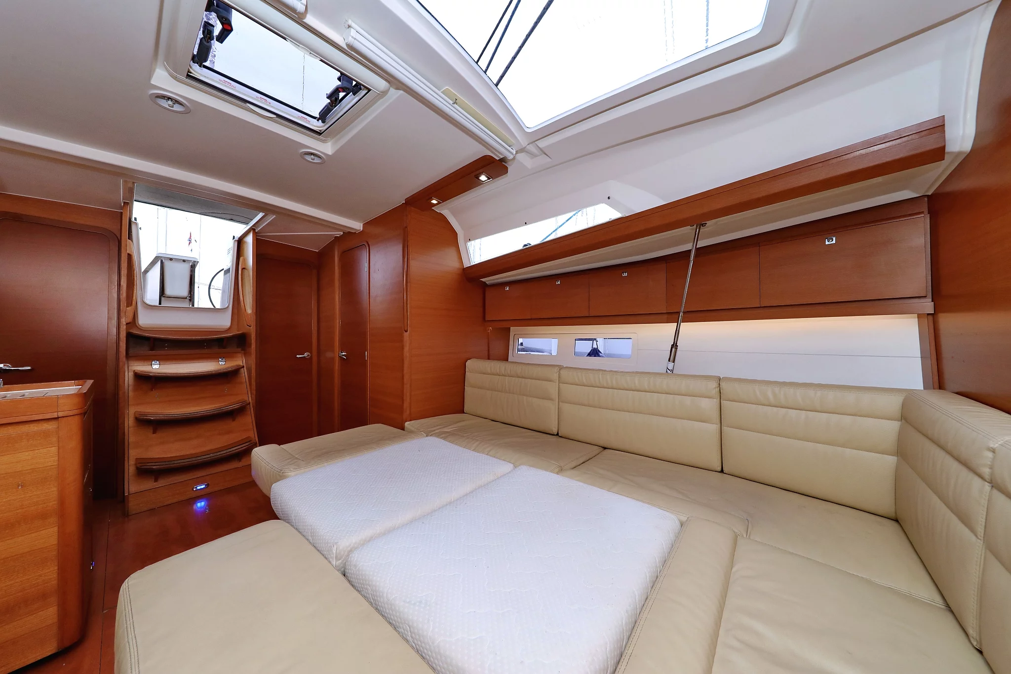 Dufour 412 GL (Fun 4 Friends)  - 24