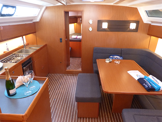 Photo #8 - Bavaria Cruiser 46 - 4 cab. (Ti tengo d'okkio) in Procida - 33931