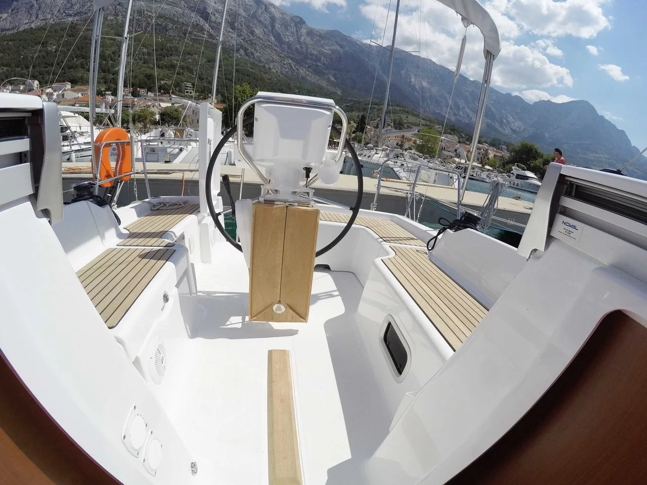 Oceanis 31 (Honey)  - 8