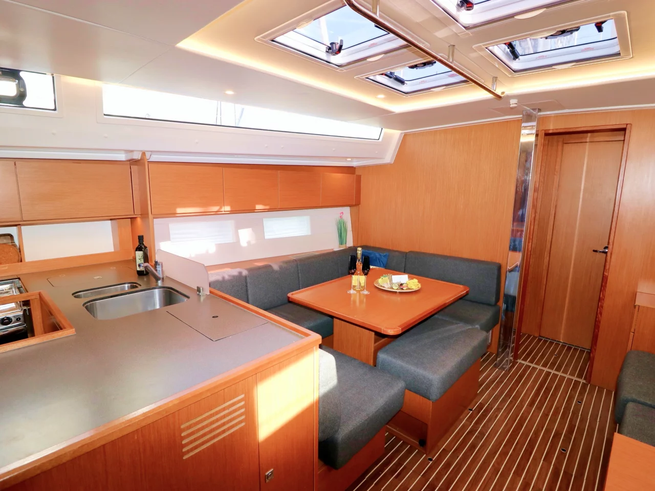 Bavaria C50 Holiday - 5 cab. (Size Matters)  - 13