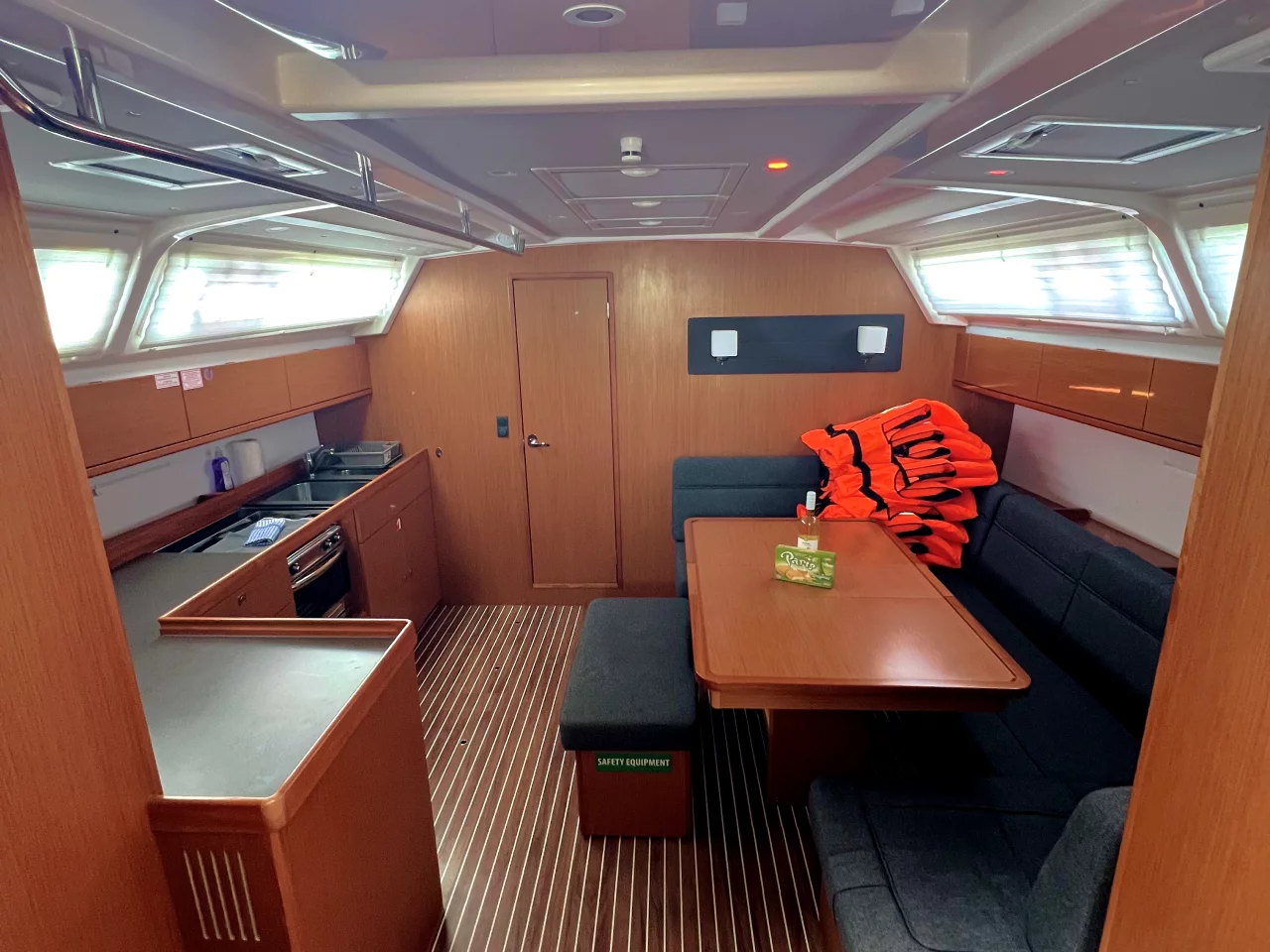 Bavaria Cruiser 46 - 4 cab. (Amazing Grace)  - 8