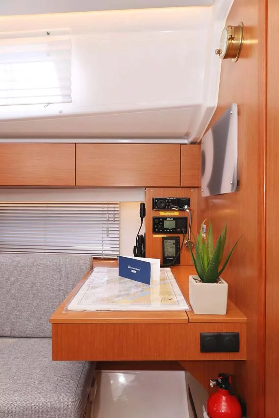Bavaria C42 Style (Antares)  - 14