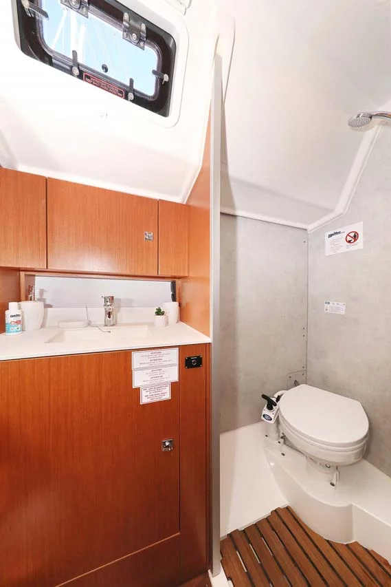 Bavaria C42 Style (Antares)  - 26
