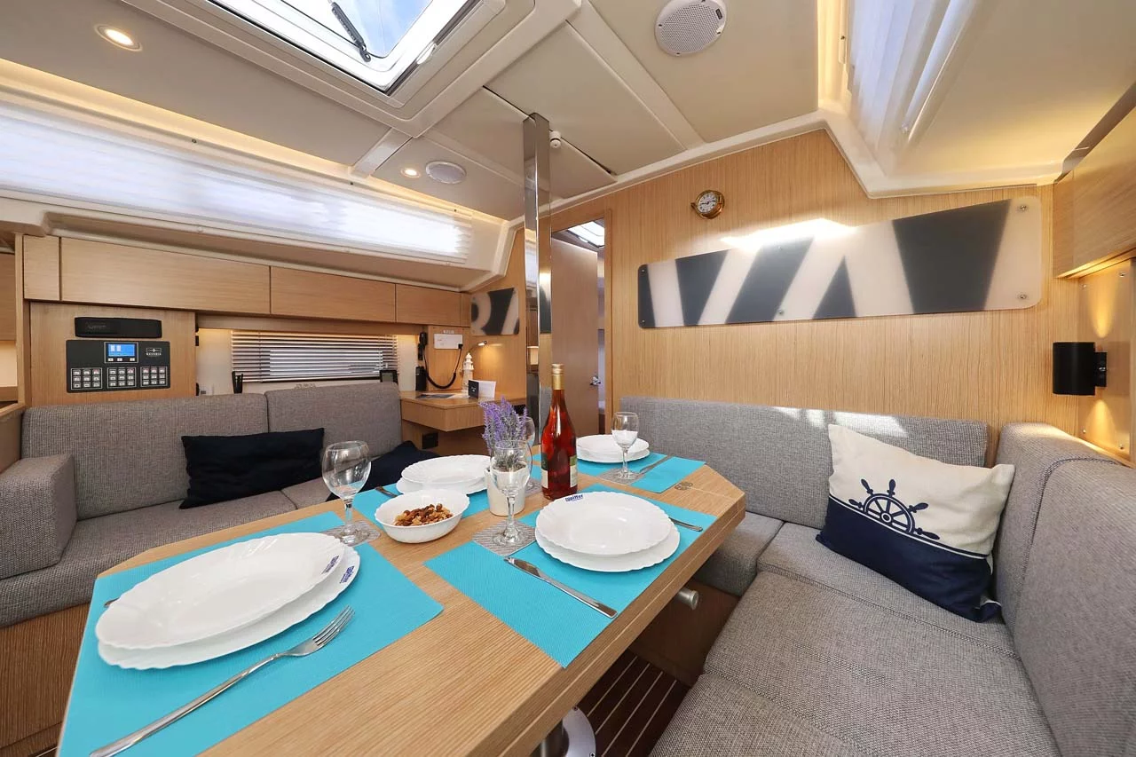 Bavaria C38 Style (Amore)  - 14