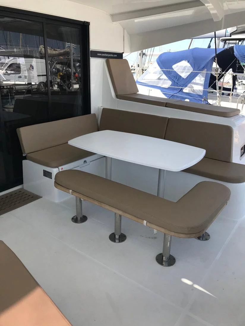Lagoon 42 - 4 + 2 cab. (Aeolian Breeze)  - 8