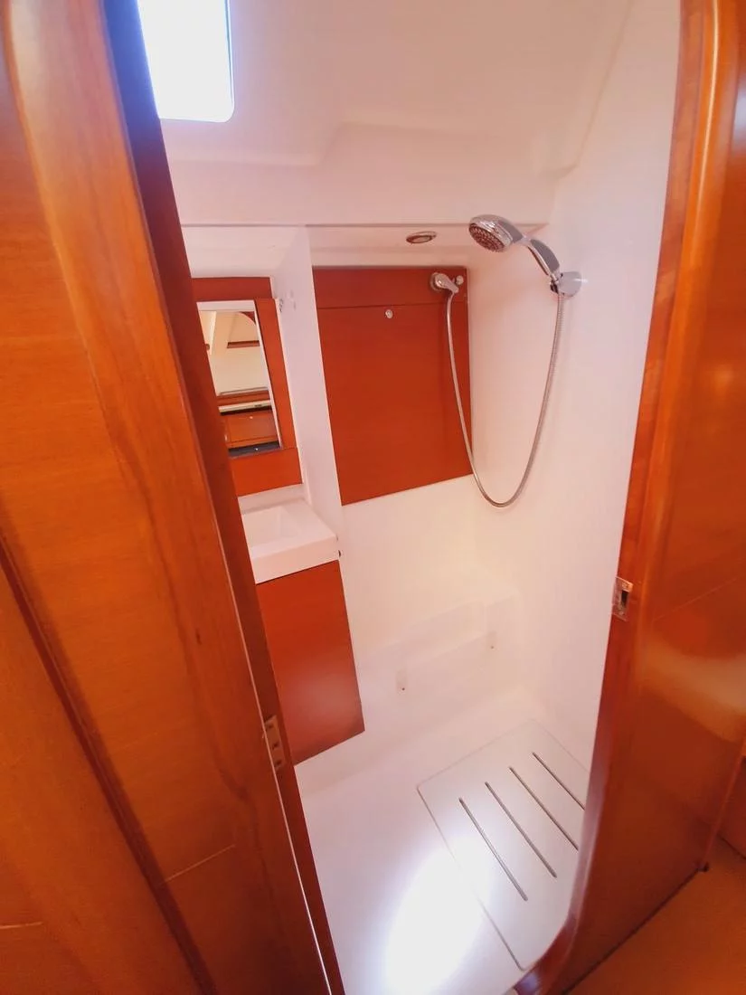 Dufour 405 GL (Namaste)  - 21