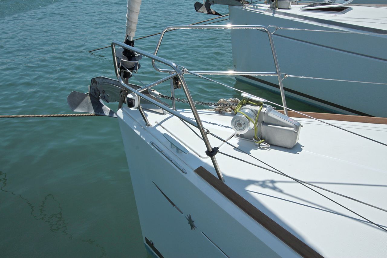 Photo #9 - Sun Odyssey 419 - 3 cab. (Perseas) in Lavrion - 34030