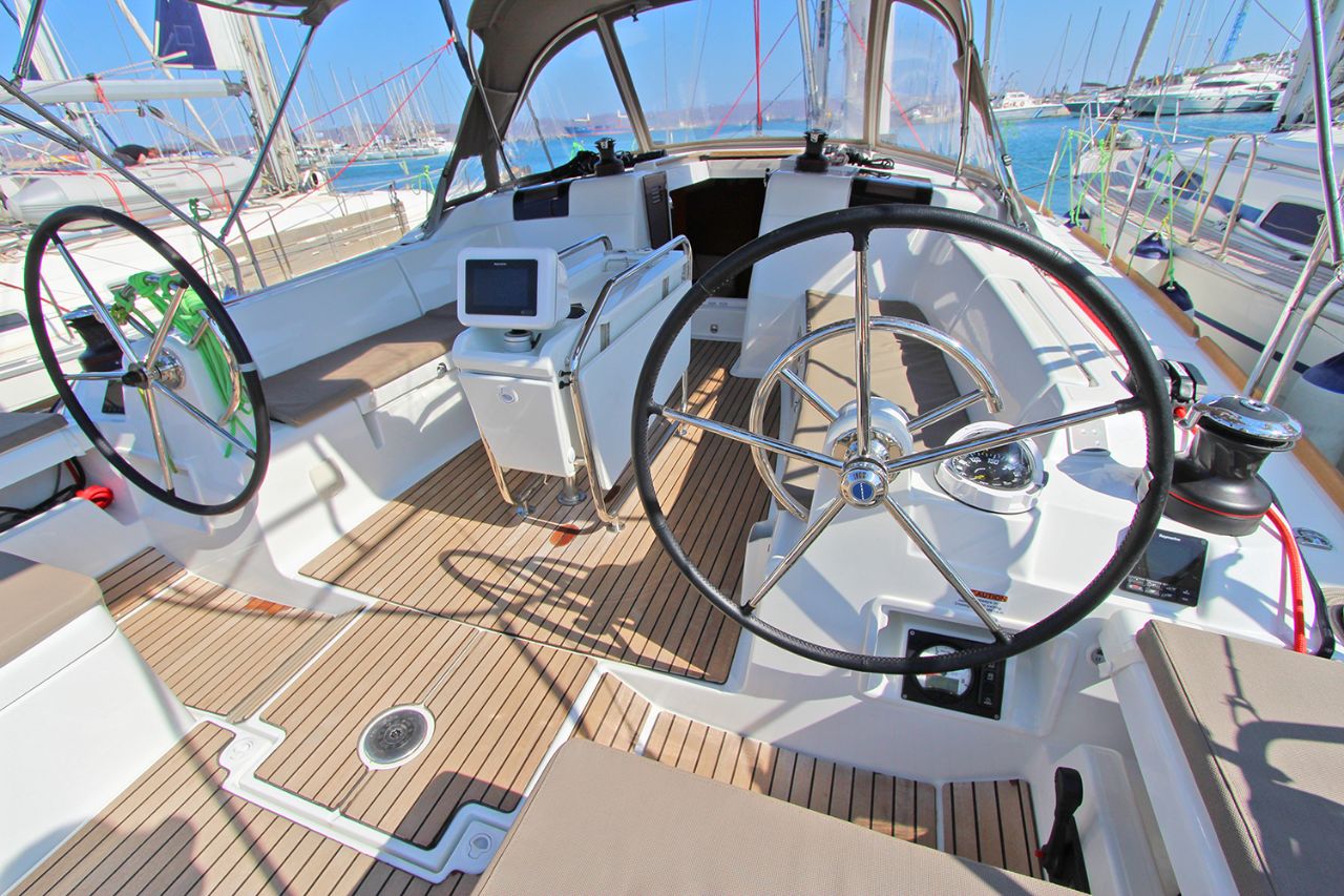 Photo #3 - Sun Odyssey 449 (Gaia) in Lavrion - 34035