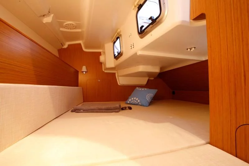 Sun Odyssey 33i (Carry On)  - 12