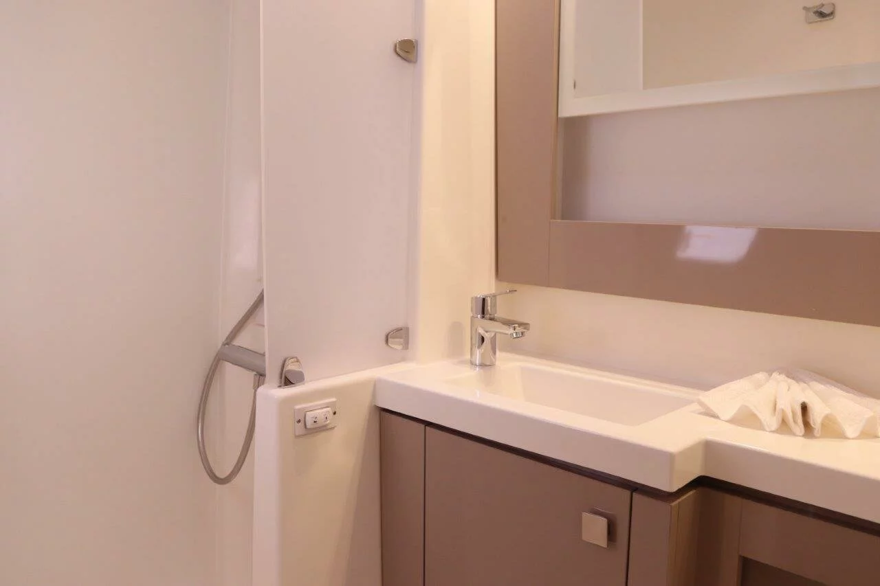 Fountaine Pajot Saba 50 - 6 + 2 cab. (Serenata)  - 21