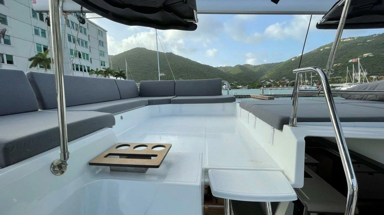 Fountaine Pajot Elba 45 - 5 cab. (Ogibni)  - 11