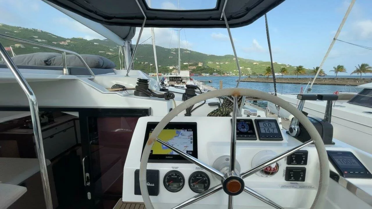 Fountaine Pajot Elba 45 - 5 cab. (Ogibni)  - 13