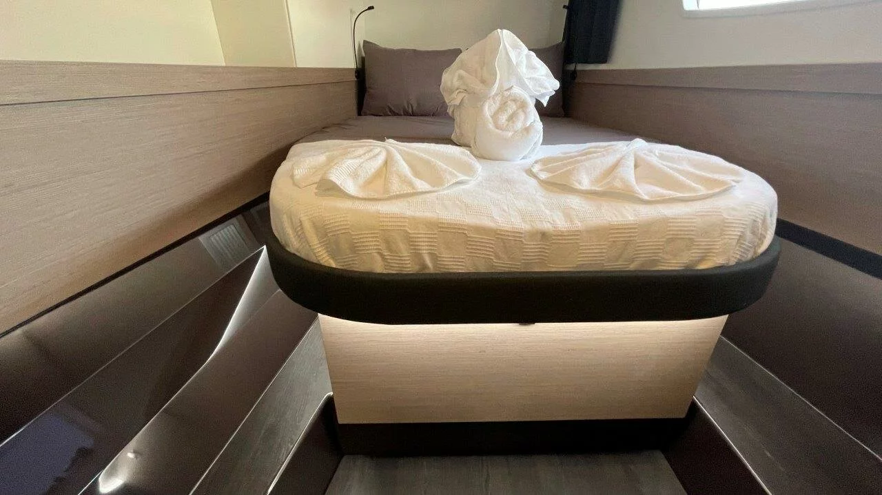 Fountaine Pajot Elba 45 - 5 cab. (Ogibni)  - 24