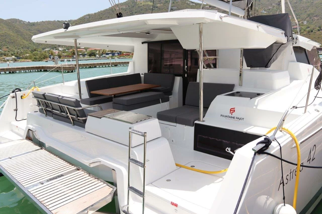 Fountaine Pajot Astrea 42 - 4 + 1 cab. (Time Thief)  - 6