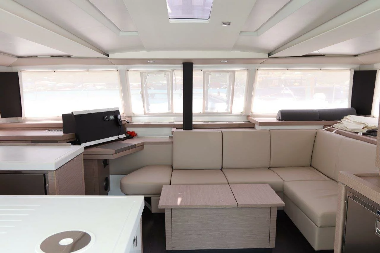 Fountaine Pajot Astrea 42 - 4 + 1 cab. (Time Thief)  - 13
