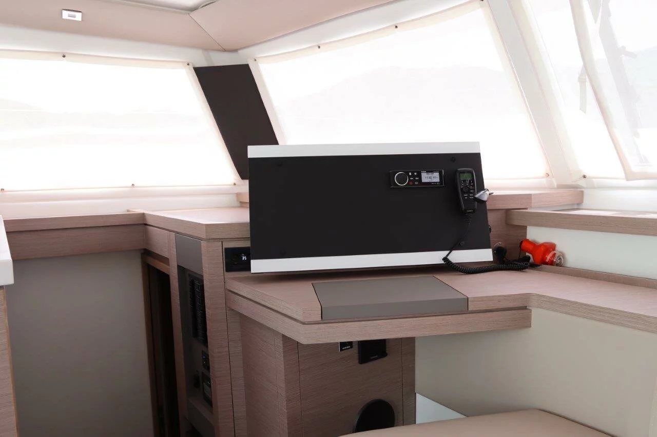 Fountaine Pajot Astrea 42 - 4 + 1 cab. (Time Thief)  - 14